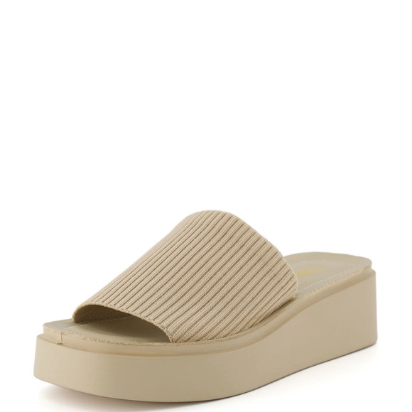 CUSHIONAIRE MEMORY FOAM PIM KNIT PLATFORM SANDAL BEIGE COLOR SIZE 10 M *NO BOX * - Picture 2 of 6